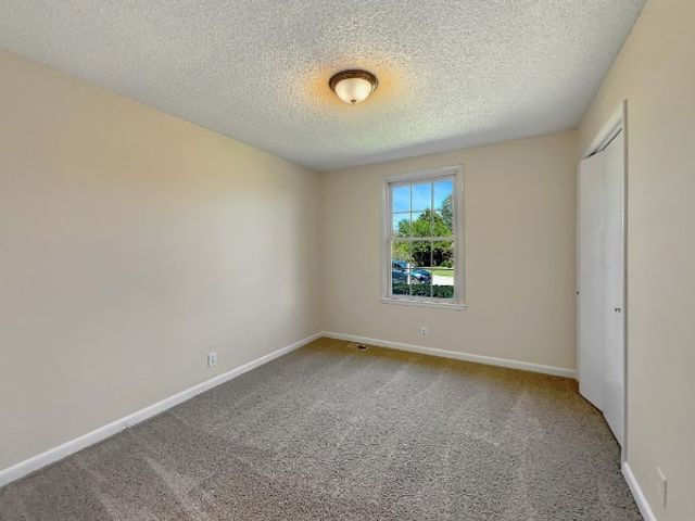 692 Atlanta Dr, Hermitage, TN 37076