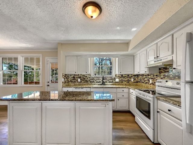 692 Atlanta Dr, Hermitage, TN 37076