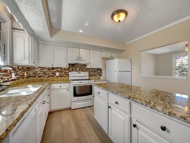692 Atlanta Dr, Hermitage, TN 37076