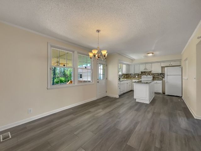 692 Atlanta Dr, Hermitage, TN 37076