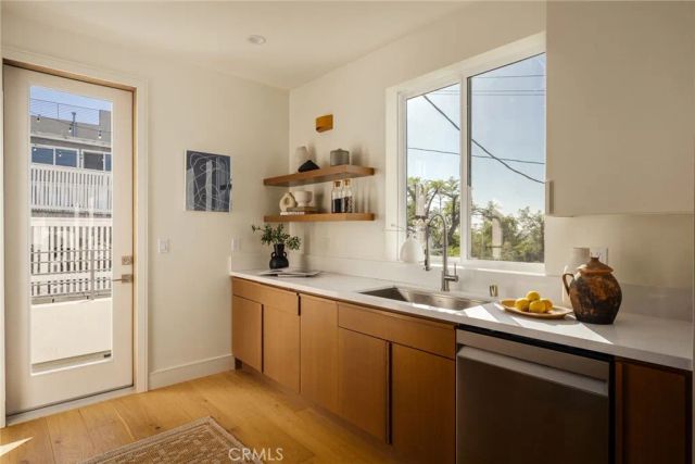 1919 Seigneur Avenue, Los Angeles, CA 90032