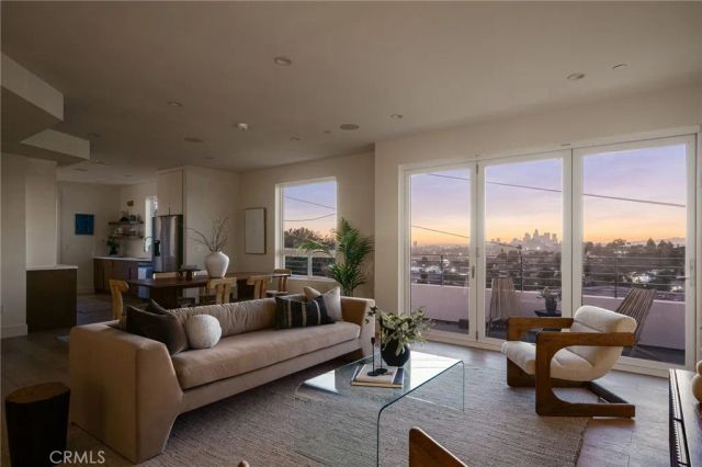 1919 Seigneur Avenue, Los Angeles, CA 90032