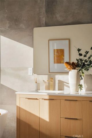 1919 Seigneur Avenue, Los Angeles, CA 90032