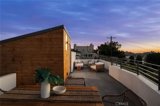 1919 Seigneur Avenue, Los Angeles, CA 90032