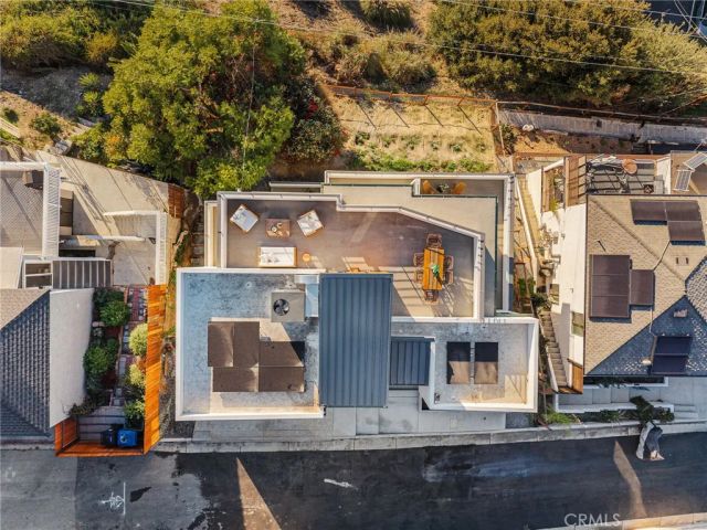 1919 Seigneur Avenue, Los Angeles, CA 90032