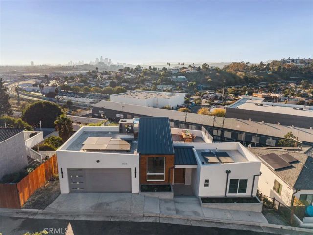 1919 Seigneur Avenue, Los Angeles, CA 90032