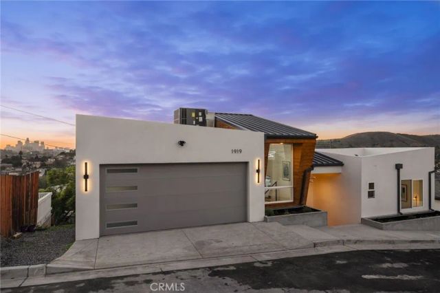 1919 Seigneur Avenue, Los Angeles, CA 90032