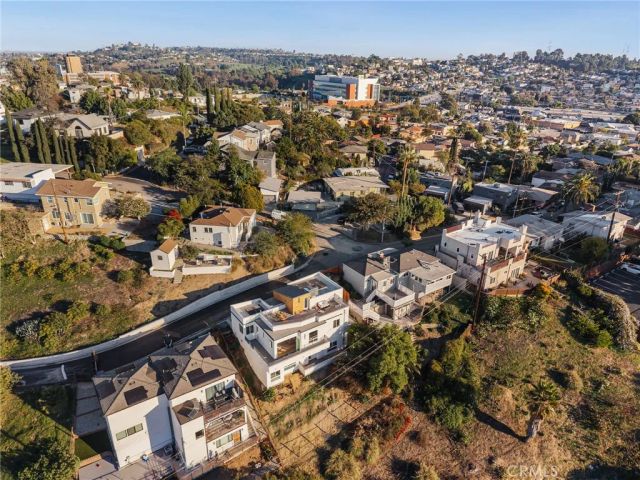 1919 Seigneur Avenue, Los Angeles, CA 90032