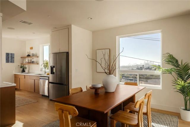 1919 Seigneur Avenue, Los Angeles, CA 90032