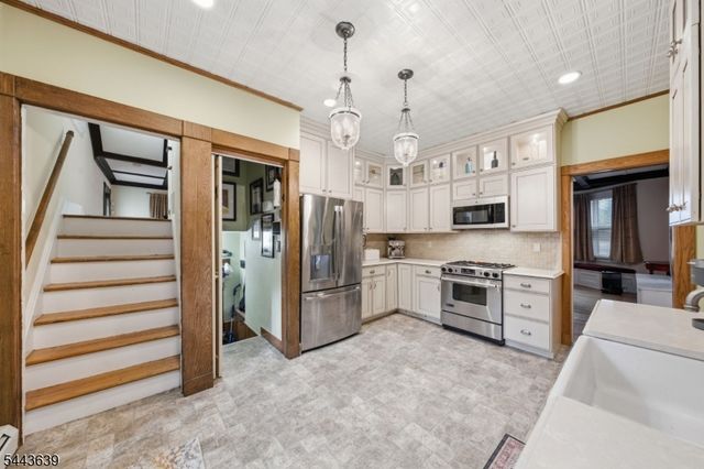 11 Willow St, Cranford Twp., NJ 07016