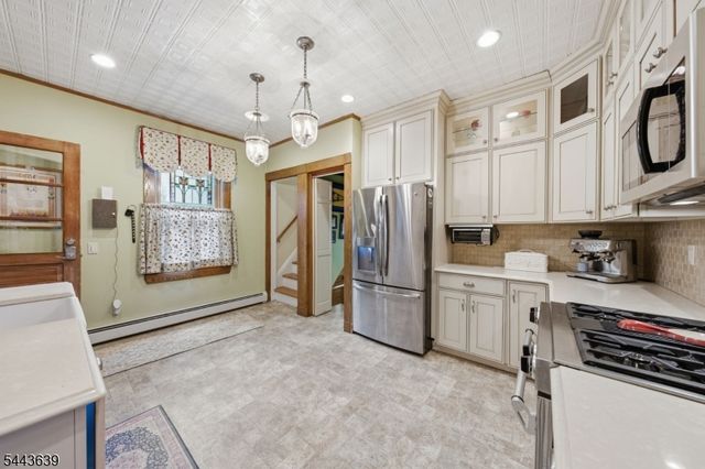 11 Willow St, Cranford Twp., NJ 07016