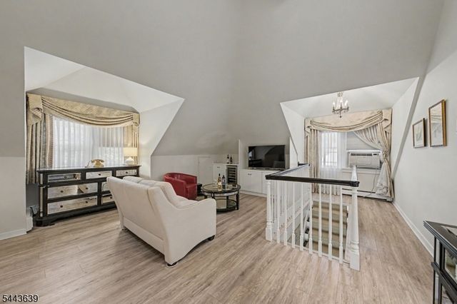 11 Willow St, Cranford Twp., NJ 07016