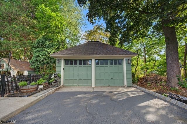 11 Willow St, Cranford Twp., NJ 07016