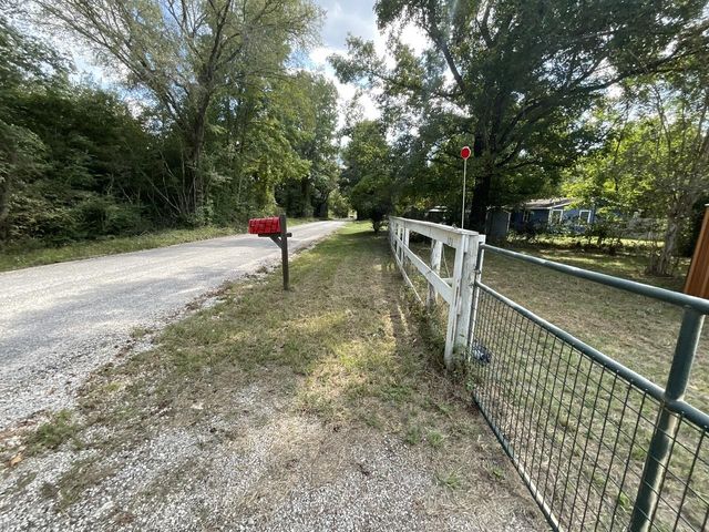 171 Green Road, Shepherd, TX 77371