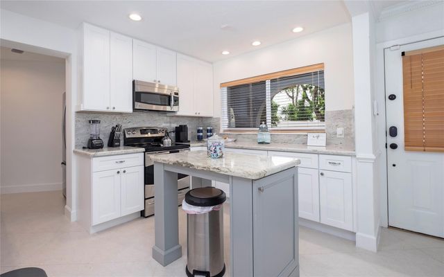 1240 SW 13th Circle, Fort Lauderdale, FL 33315