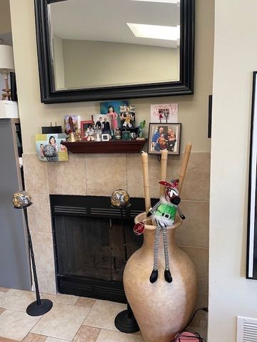 1255 WYNDHAM Drive 201, Palatine, IL 60074