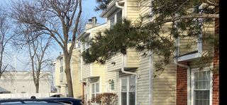 1255 WYNDHAM Drive 201, Palatine, IL 60074