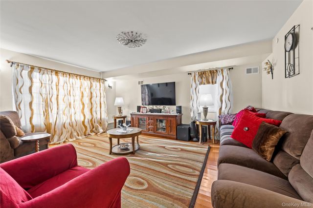 436 Beach 37th Street, Far Rockaway, NY 11691