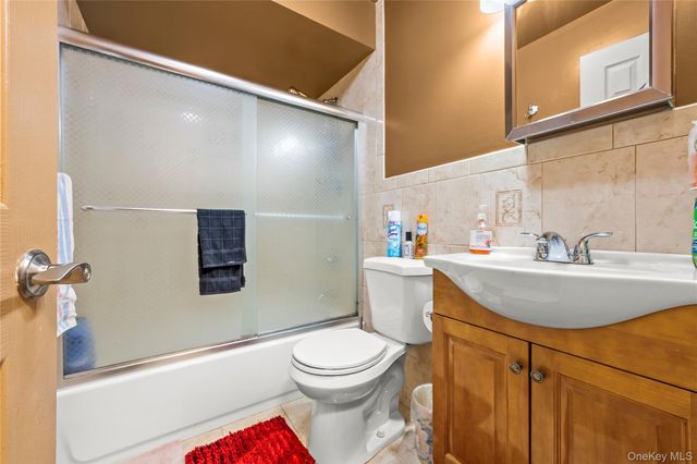 436 Beach 37th Street, Far Rockaway, NY 11691