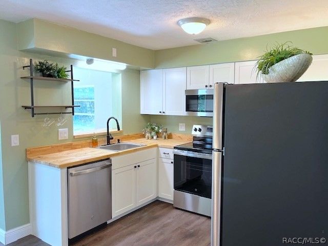 515 S Monroe Street, Beverly Hills, FL 34465