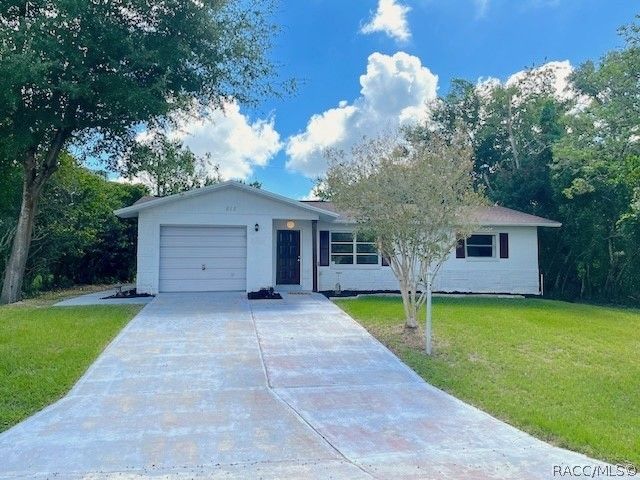 515 S Monroe Street, Beverly Hills, FL 34465