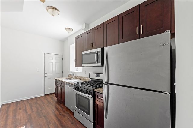 4423 S Prairie Avenue 1, Chicago, IL 60653