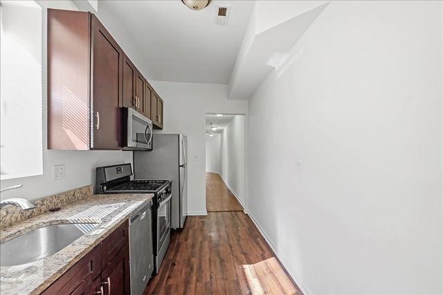 4423 S Prairie Avenue 1, Chicago, IL 60653