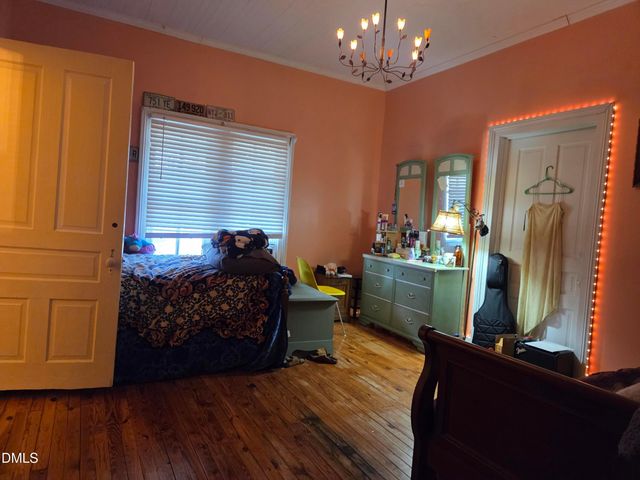 812 W Anderson Street, Selma, NC 27576