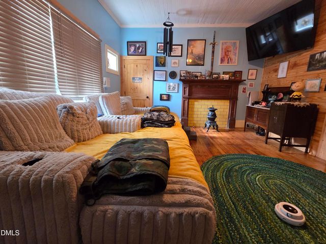 812 W Anderson Street, Selma, NC 27576