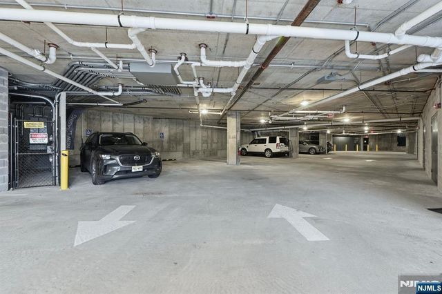 1435 10th Street 401, Fort Lee, NJ 07024