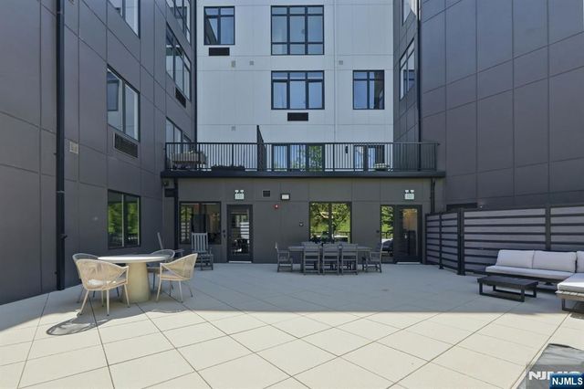 1435 10th Street 401, Fort Lee, NJ 07024