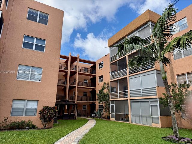 3048 E Sunrise Lakes Dr 221, Sunrise, FL 33322