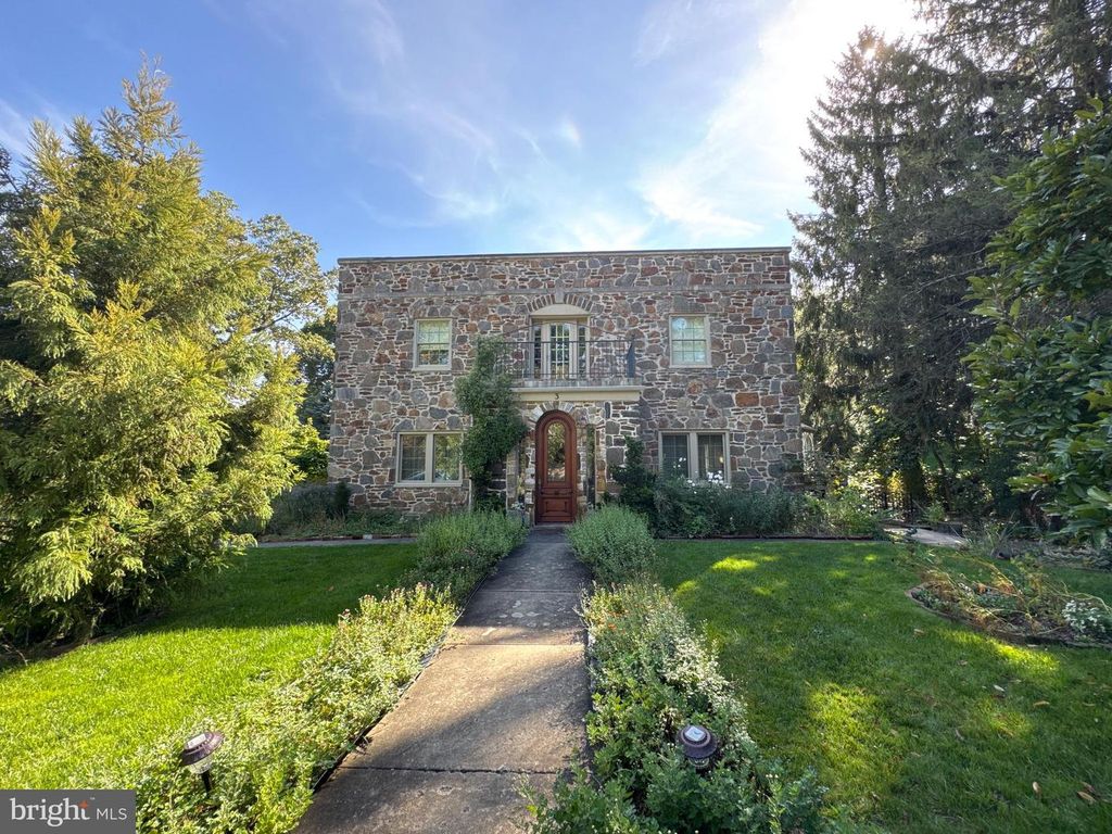 3 CENTER RD, Baltimore, MD 21286