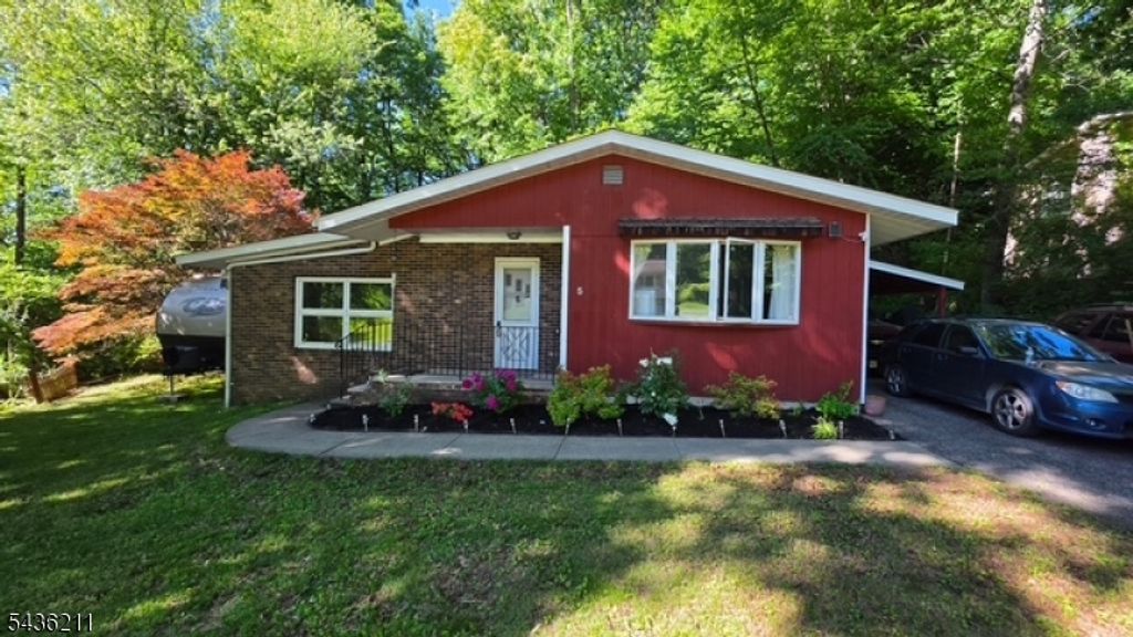 5 LakeView Dr SOUTH, Vernon Twp., NJ 07419