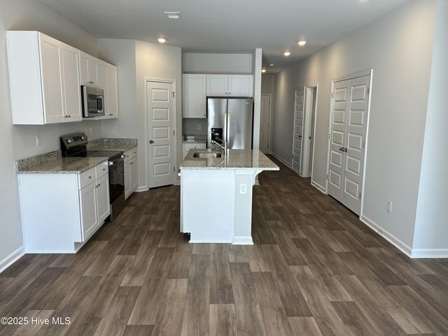 2045 Wild Indigo Circle NW, Calabash, NC 28467