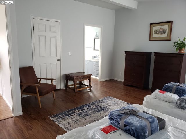 86413 CROFT LAKE Ln, Bandon, OR 97411