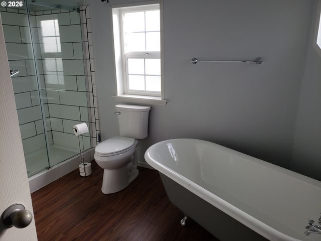 86413 CROFT LAKE Ln, Bandon, OR 97411