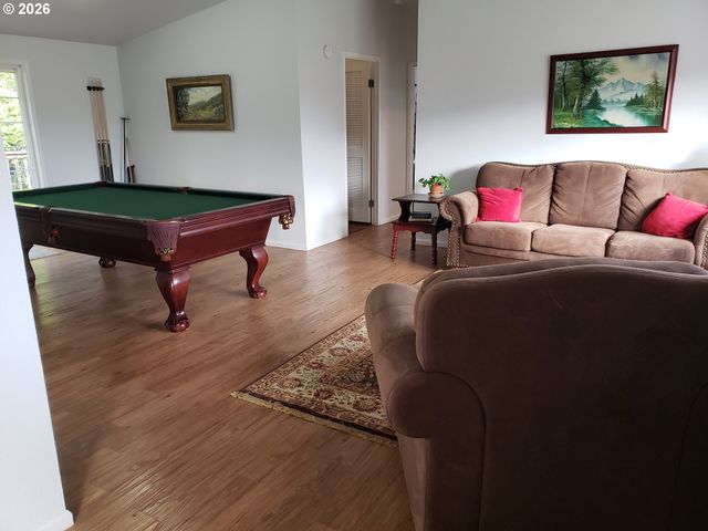 86413 CROFT LAKE Ln, Bandon, OR 97411