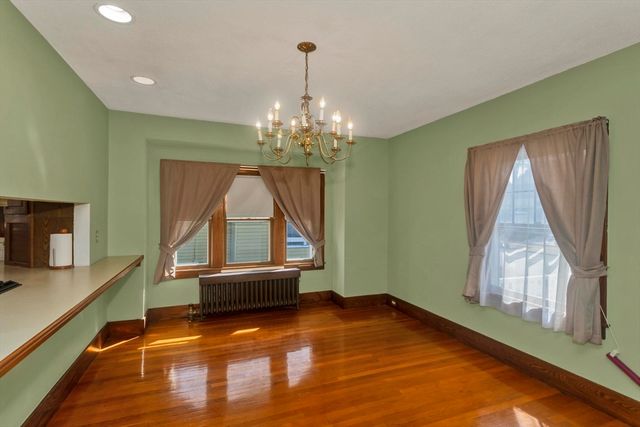 57 Lyndale St, Springfield, MA 01108