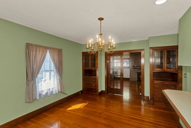 57 Lyndale St, Springfield, MA 01108