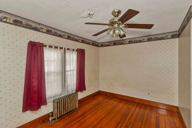 57 Lyndale St, Springfield, MA 01108