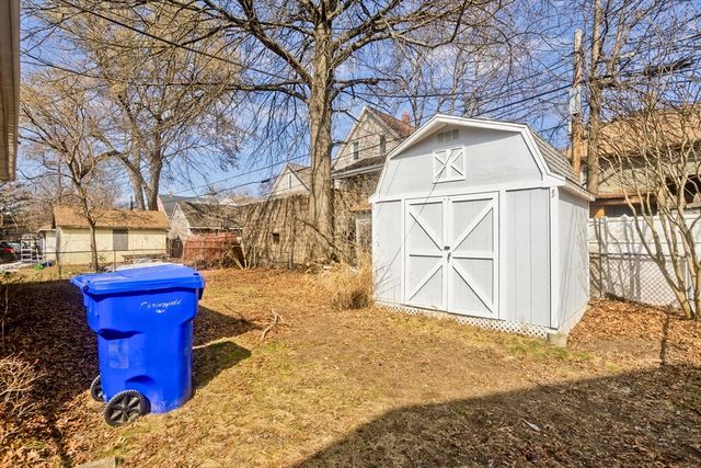 57 Lyndale St, Springfield, MA 01108