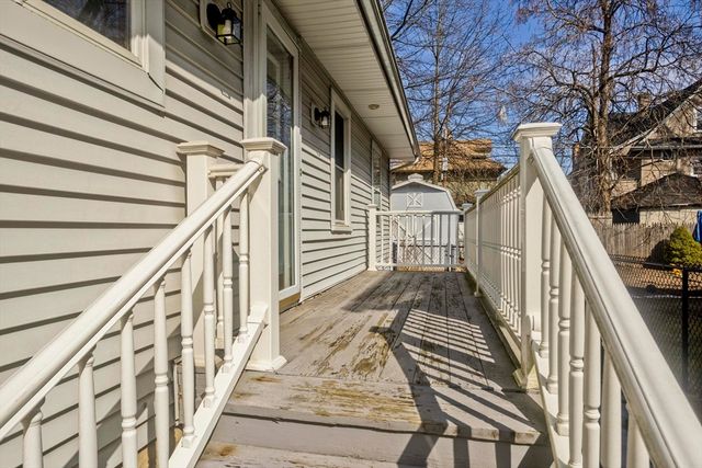 57 Lyndale St, Springfield, MA 01108