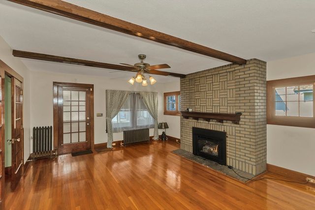 57 Lyndale St, Springfield, MA 01108