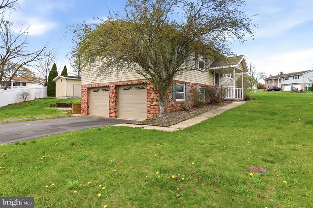 99 JAMESLEE DRIVE, Chambersburg, PA 17202