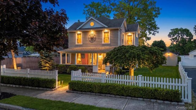 9 Wiggins Avenue, Patchogue, NY 11772