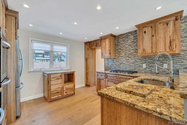 9 Wiggins Avenue, Patchogue, NY 11772