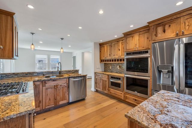 9 Wiggins Avenue, Patchogue, NY 11772