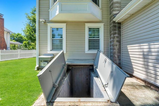 9 Wiggins Avenue, Patchogue, NY 11772