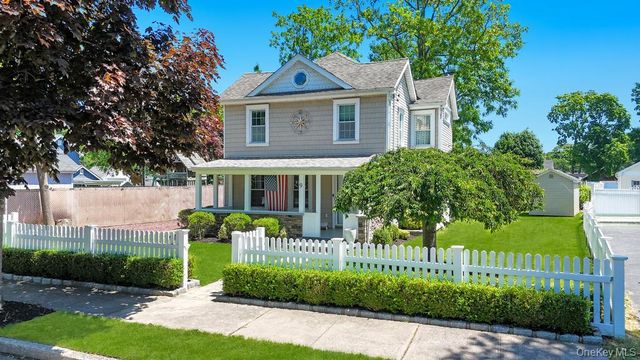 9 Wiggins Avenue, Patchogue, NY 11772